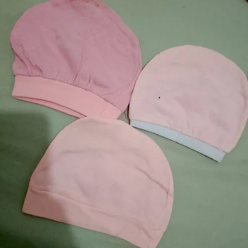 Vendo roupinhas de bebê (Menina)