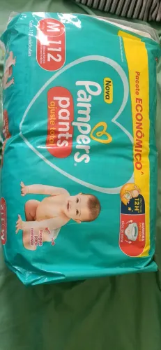 Pacote de fralda econômico Pampers tamanho M