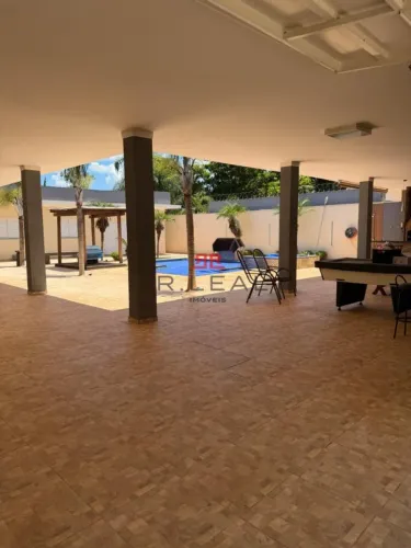 Rancho para venda com 600 m² e 3 quartos, sendo 1 suíte, em Pederneiras - SP