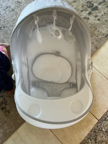Cadeira de descanso e balanço bebê elétrica snug