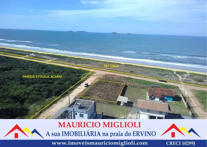 Lote beira mar de esquina e limpo na Praia do Ervino