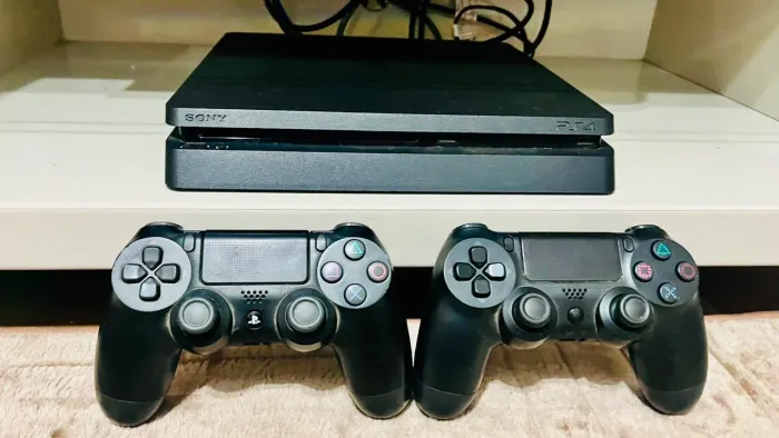PS4 Slim 1TB