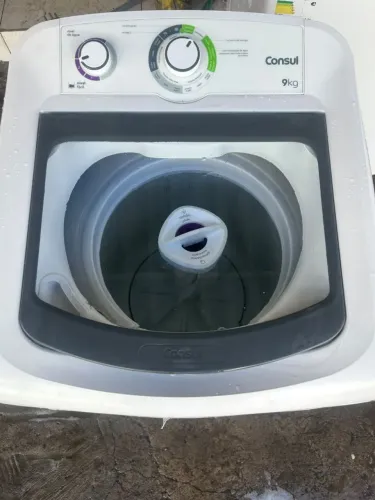 Vendo máquina de lavar roupas consul 9 kgs