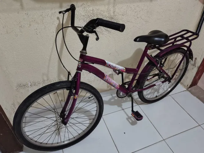 Duas bicicletas top pelo um preço muito bom não percam 