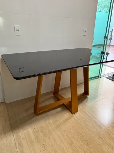 Mesa de jantar 1,60m x 0,90m