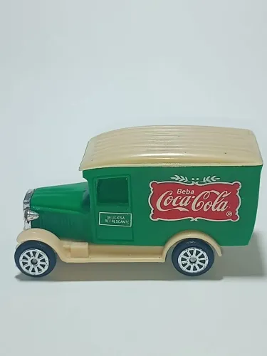 Carrinho antigo da Coca Cola Clássicos