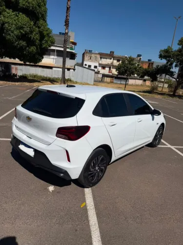 Chevrolet Onix Hatch 1.0 12V Flex Mec. 4P 2026