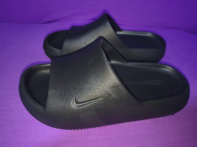 Chinelo novinho