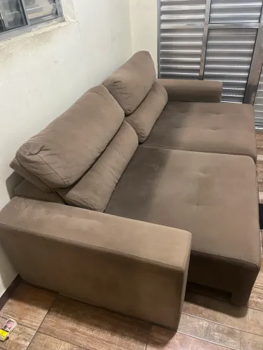 SOFÁ RETRÁTIL À VENDA