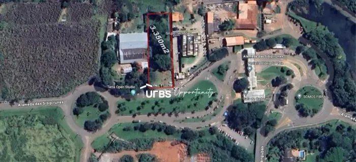 Terreno Comercial área para galpão com 3.350m² em Goiânia