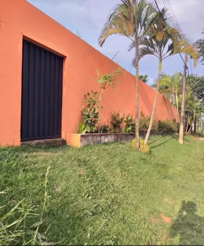 Linda chácara por preço de terreno