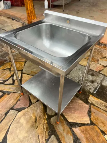 tanque de inox com paneleira