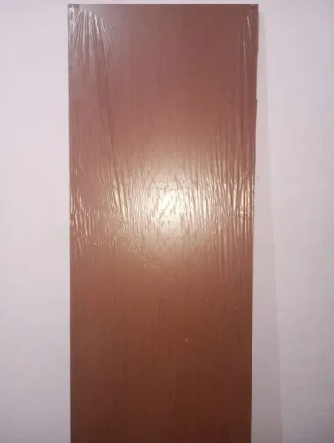 Porta madeira nova