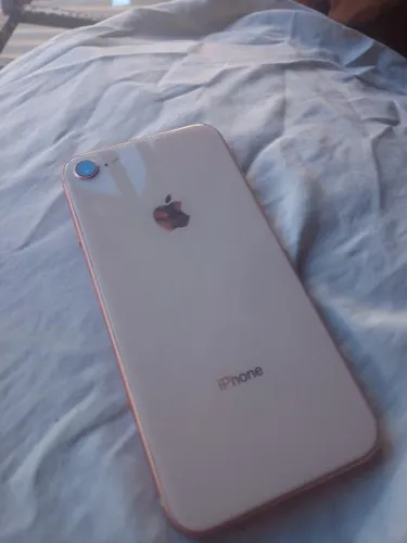 iPhone 8 zerado 