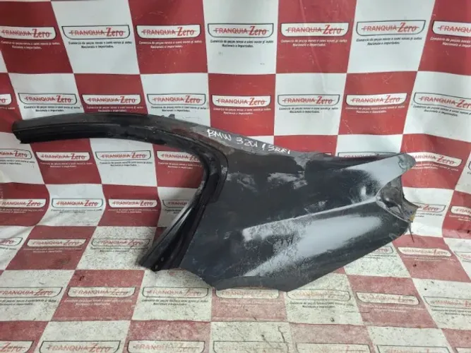 Retalho lateral esquerda BMW 320i