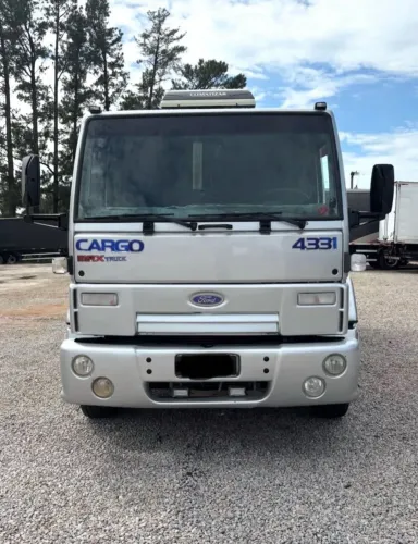 Ford Cargo 433 ano 2005