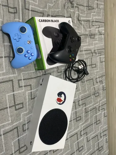 Vendo um PlayStation 5 Edição limitada.