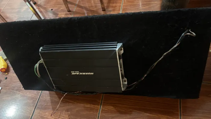 Caixa de som para carro