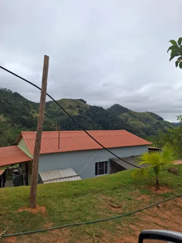 URGENTE LINDA CHÁCARA COM CASA LAJE