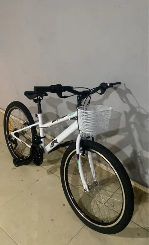 Bicicleta caloi ceci, aro 24, 21 marchas