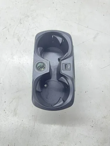 Porta Copo Com Entrada Usb Bmw 320i 2020 G20 Preto