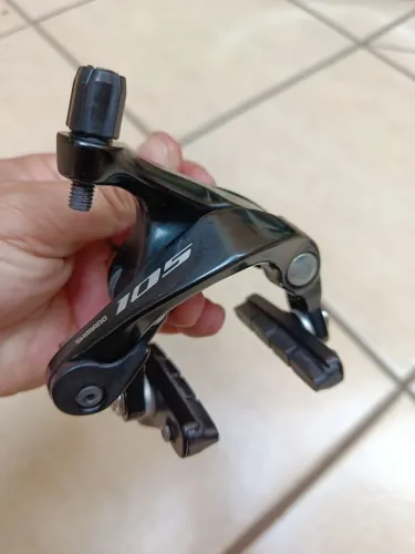 Ferradura Pinça de freio Shimano 105 R7000 traseira