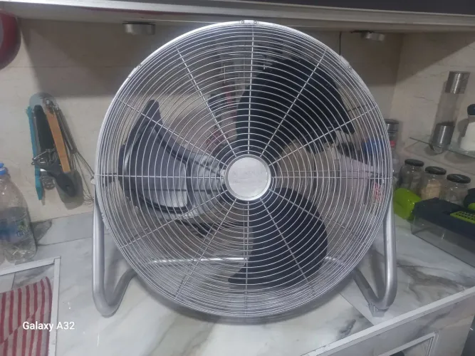 Circulador mondial v90 200w