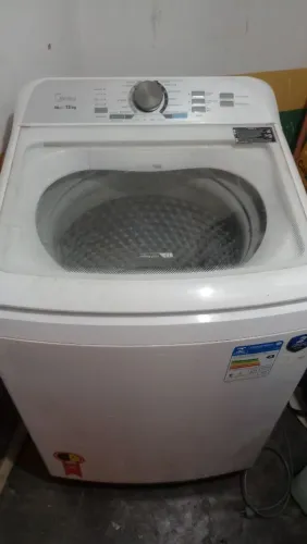 Uma lavadora 13 kg média com DEFEITO