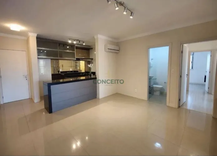 Apartamento para Locacao com 3 quartos, 1 Suíte , 106m ² no bairro Canto - Florianópolis