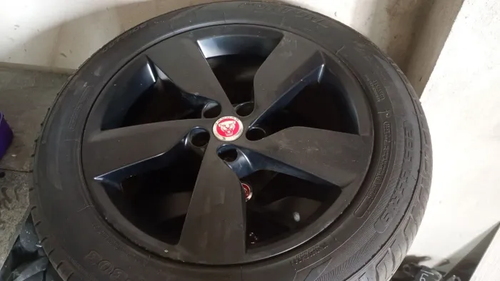 Roda jaguar epace 