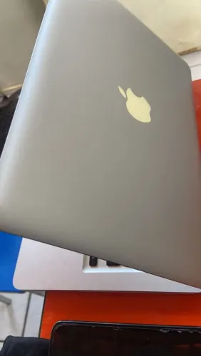 MACBOOK PRO 11