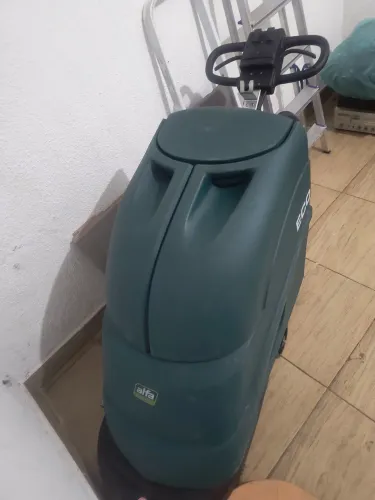 Lavadora de piso industrial