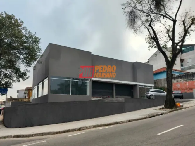Galpão Comercial no Bairro Vila Gilda em Santo André