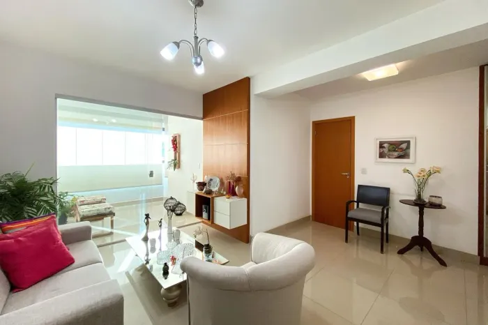 Apartamento à Venda - Sagrada Família, 3 Quartos, 85 m2