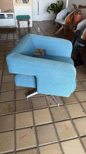 Poltrona Azul Giratória 