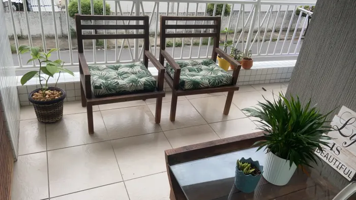Conjunto mesa + quadro cadeiras 