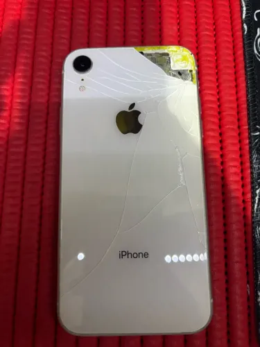 iphone Xr branco 128 gb