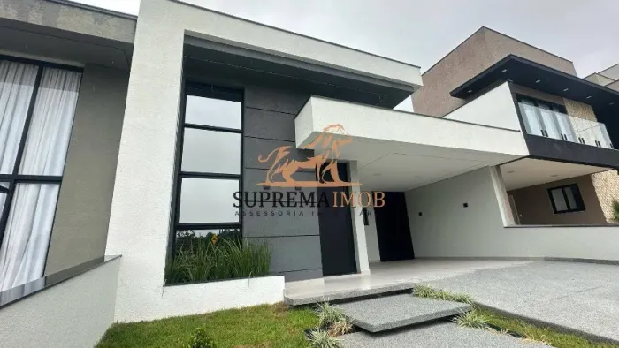Casa térrea à venda 3 quartos sendo 1 suíte Condomínio Sunlake