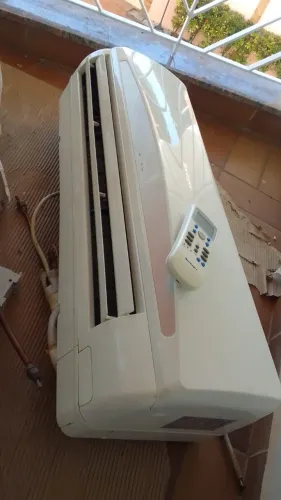 Vende se 2 ar condicionado semi novo em perfeito estado de conservação valor 10000 CD um