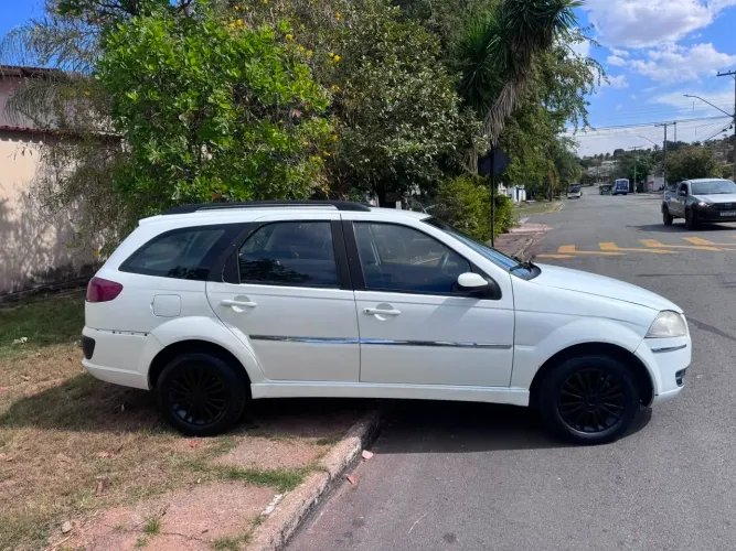 Fiat Palio Weekend ELX 1.4 MPI Fire Flex 8V 2010