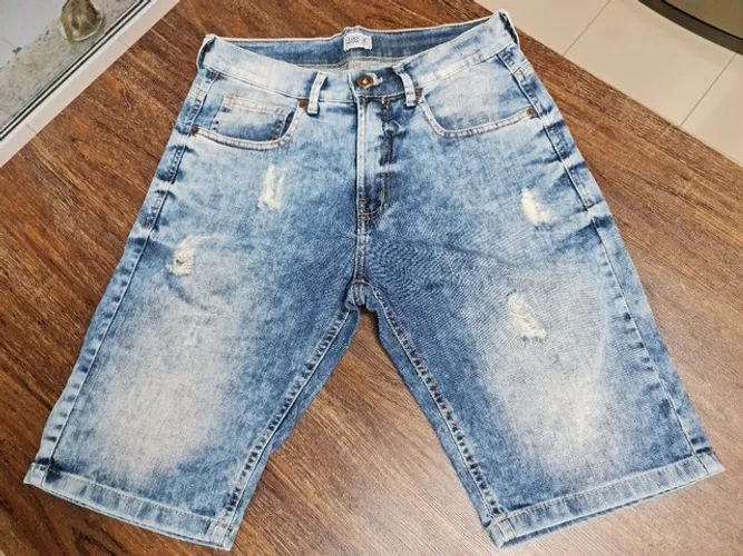 Bermuda Jeans Clock House
