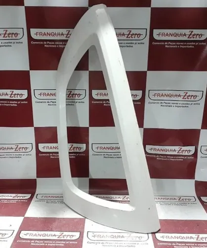 Moldura lanterna Kia Soul lado esquerdo 