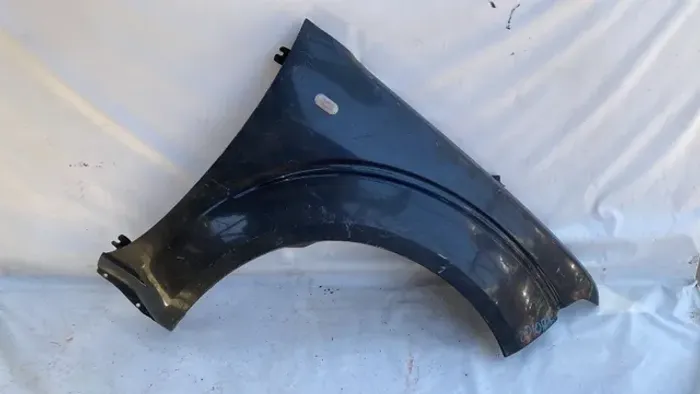 Paralama Direito Nissan Frontier 2008/2016 com detalhe
