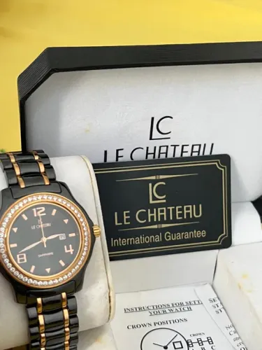 Relógio Le Coutieru com Pedrarias