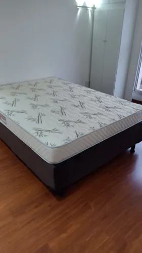 Cama  casal espuma D 33 selado novos