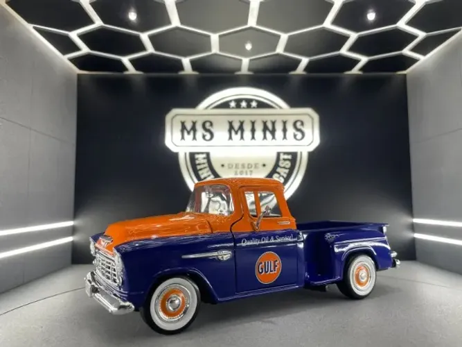 Miniatura 1955 Chevy 5100 Stepside Gulf 1/24 Marca Motor Max