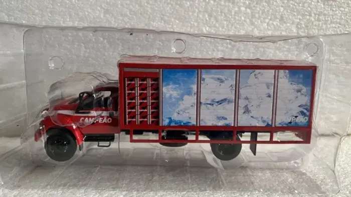Coleção Caminhões Brasileiros - Ford F-12000 1/43 (plástico)