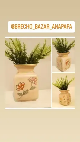 Antigo Vasinho Porcelana Pintado à Mão.