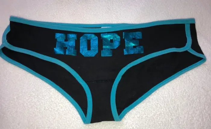 Calcinha absorvente M Victorias Secret