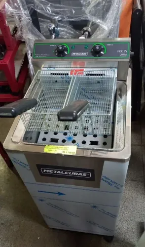 Fritadeira elétrica Metalcubas 8000w